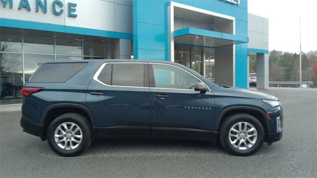 Used 2022 Chevrolet Traverse LS SUV