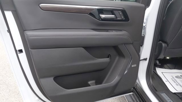 2026 Chevrolet Suburban Premier - Photo 21