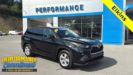 2022 Toyota Highlander LE SUV