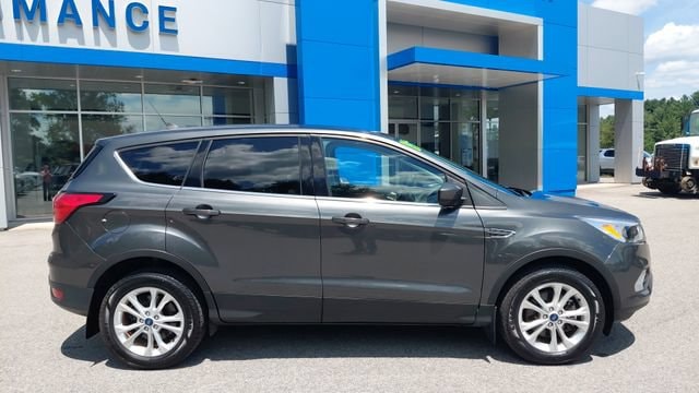 Used 2019 Ford Escape SE with VIN 1FMCU9G92KUB66411 for sale in Elkins, WV