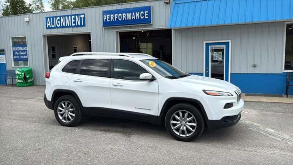 Used 2018 Jeep Cherokee Limited 4x4 SUV