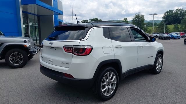 2025 Jeep Compass Limited - Photo 4