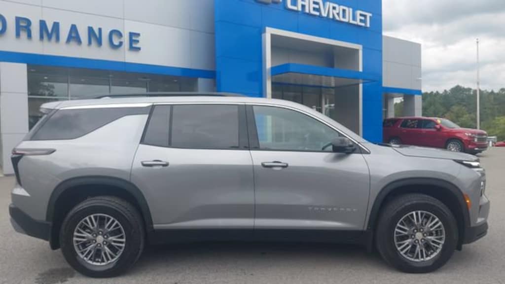 New 2027 Chevrolet Traverse LT SUV