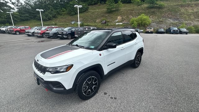 2025 Jeep Compass Trailhawk - Photo 7