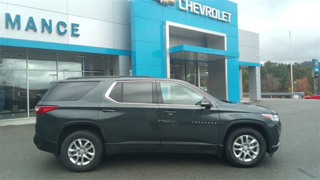 Used 2021 Chevrolet Traverse LT Cloth SUV