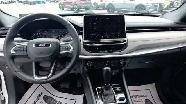 2025 Jeep Compass Limited - Photo 15