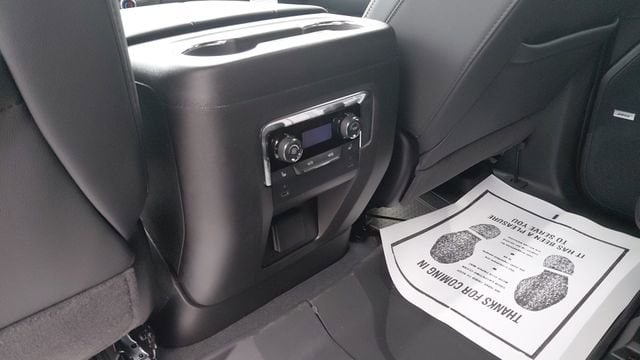 2026 Chevrolet Suburban Premier - Photo 23