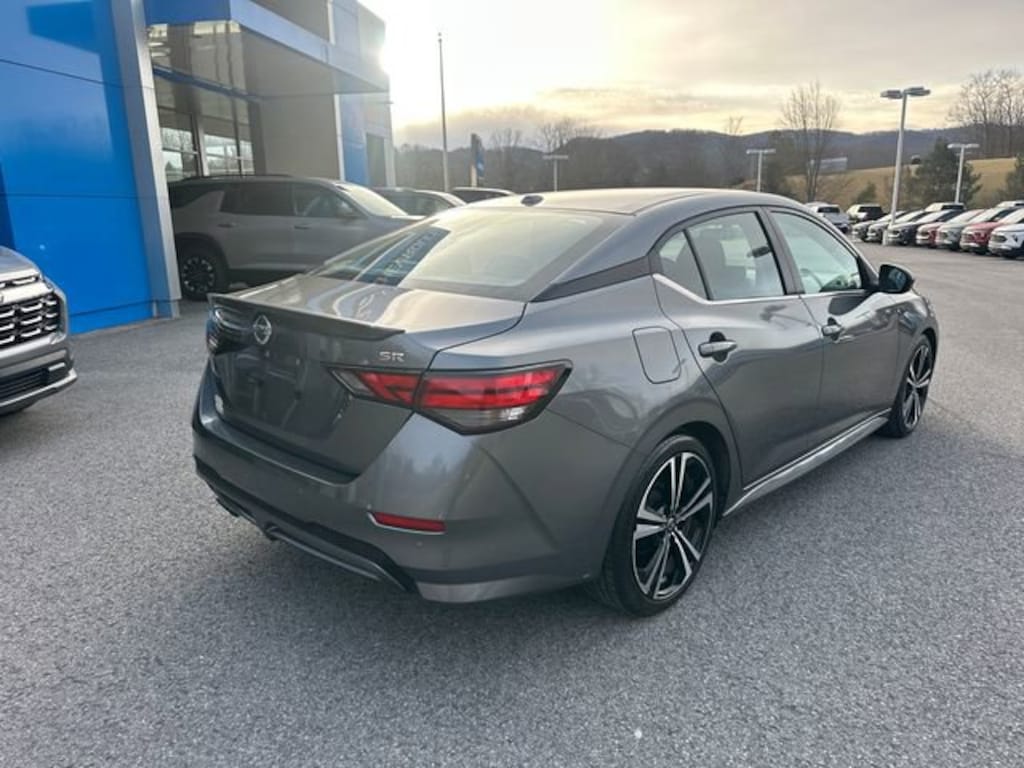 Used 2021 Nissan Sentra SR Xtronic CVT Sedan