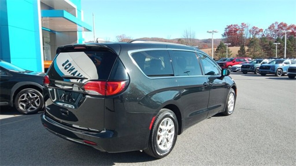 Used 2021 Chrysler Voyager LXI Van Passenger Van