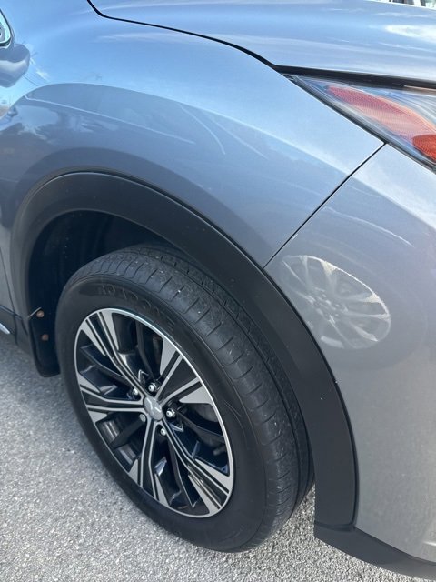 2020 Mitsubishi Eclipse Cross SE photo 4