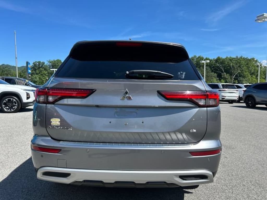 Used 2023 Mitsubishi Outlander SE 2.5 S-AWC SUV