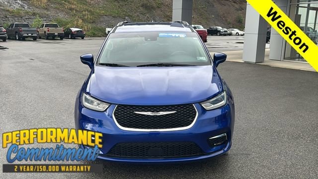 2021 Chrysler Pacifica Touring L's photo