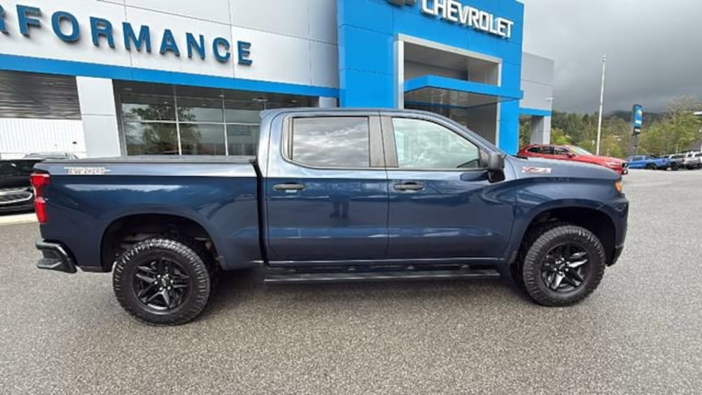 Used 2021 Chevrolet Silverado 1500 Custom Trail Boss Truck Crew Cab