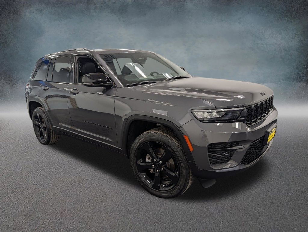 Used 2025 Jeep Grand Cherokee Altitude X SUV