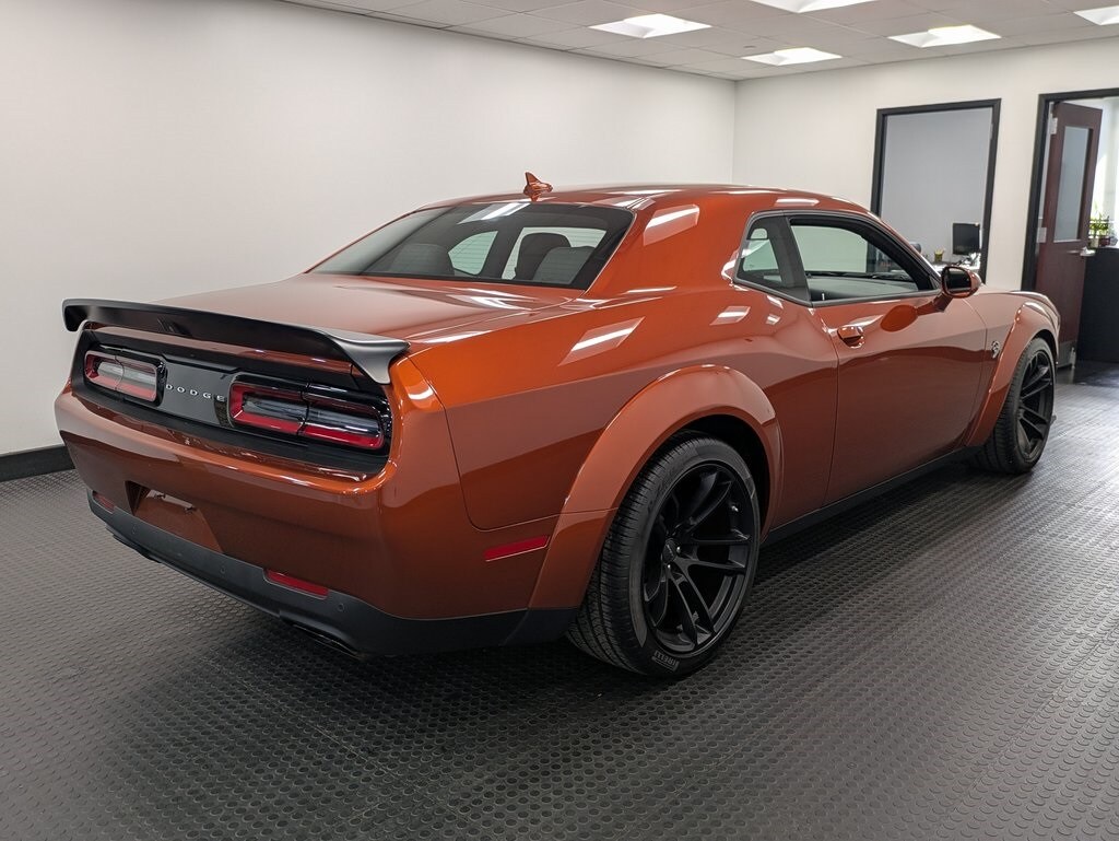 2023 Dodge Challenger SRT8 Hellcat Widebody photo 4