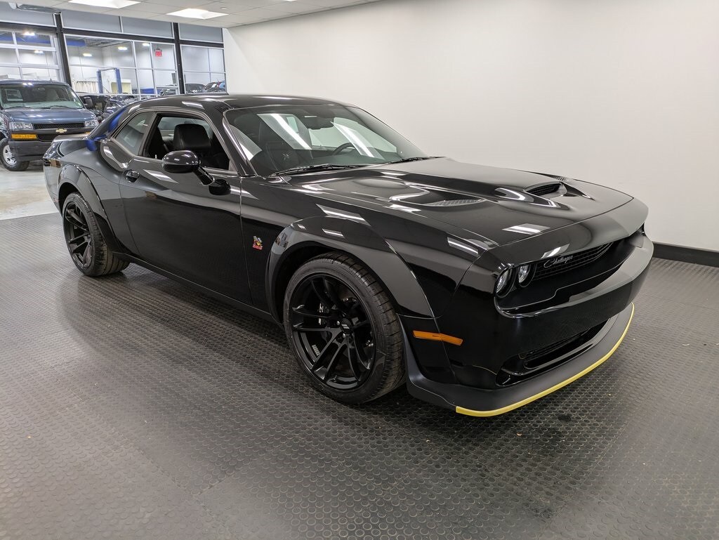 2023 Dodge Challenger R/T Scat Pack Widebody photo 3