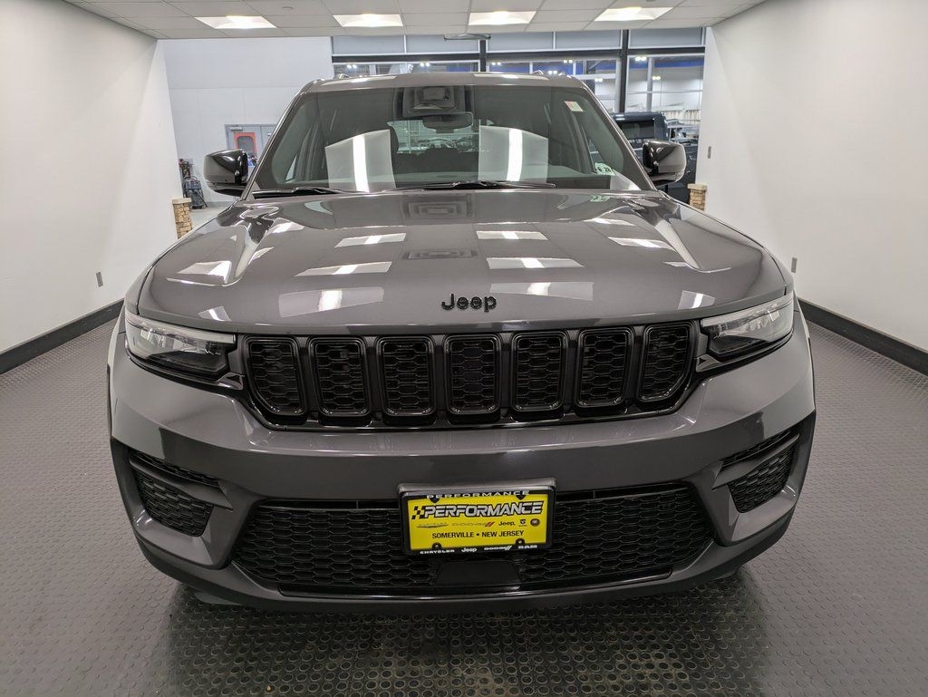 Used 2023 Jeep Grand Cherokee Altitude X SUV