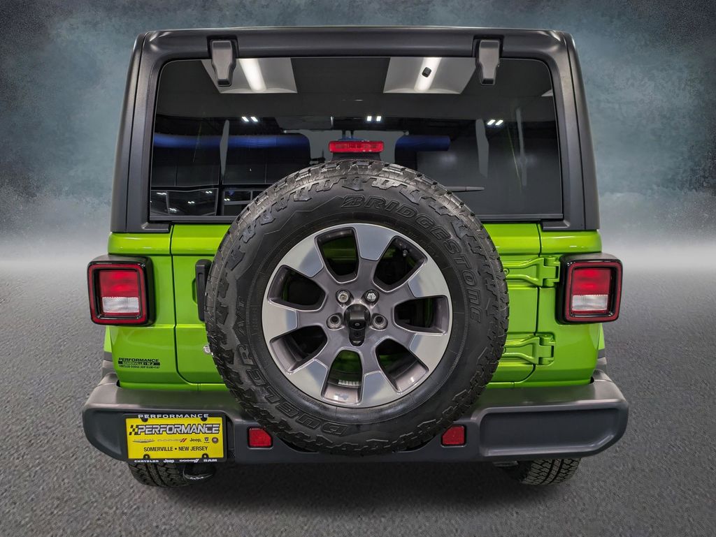 2018 Jeep Wrangler Unlimited Sahara photo 4