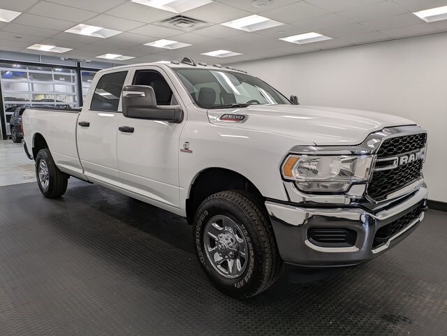 2024 Ram 2500 Tradesman photo 3