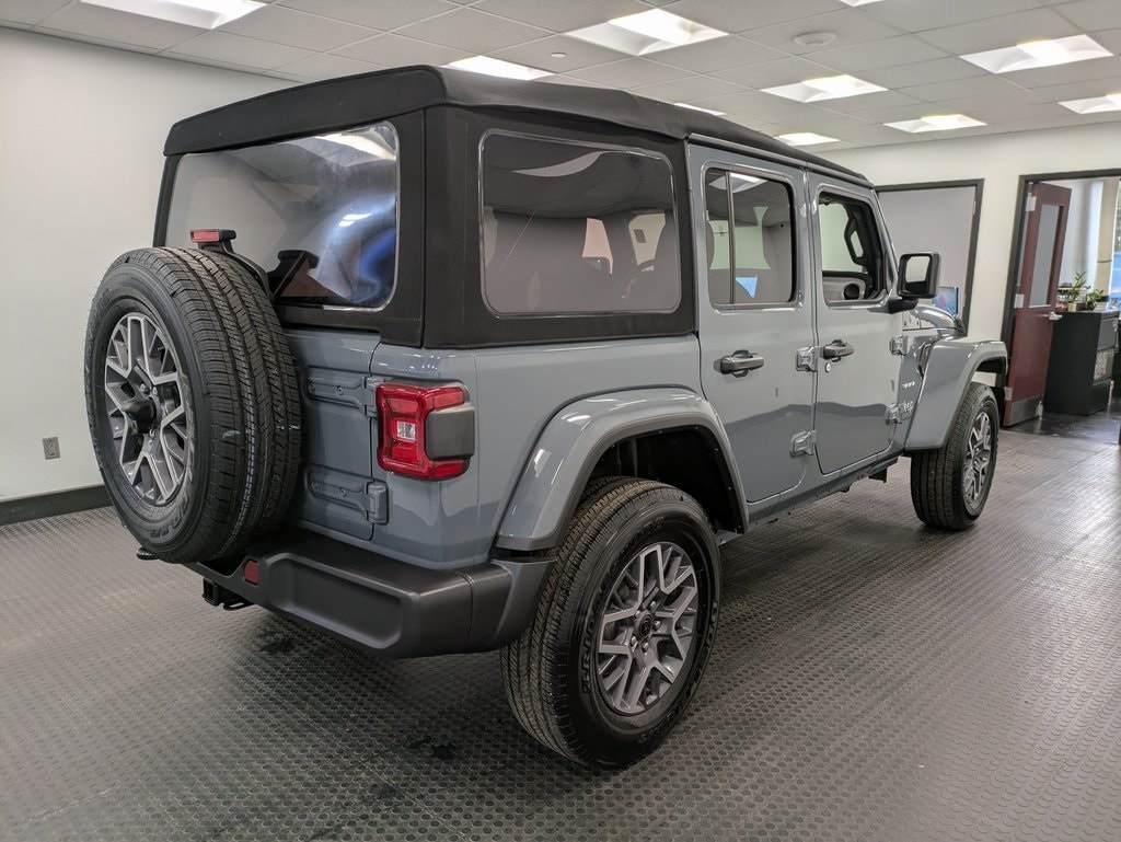 Used 2024 Jeep Wrangler Sahara SUV