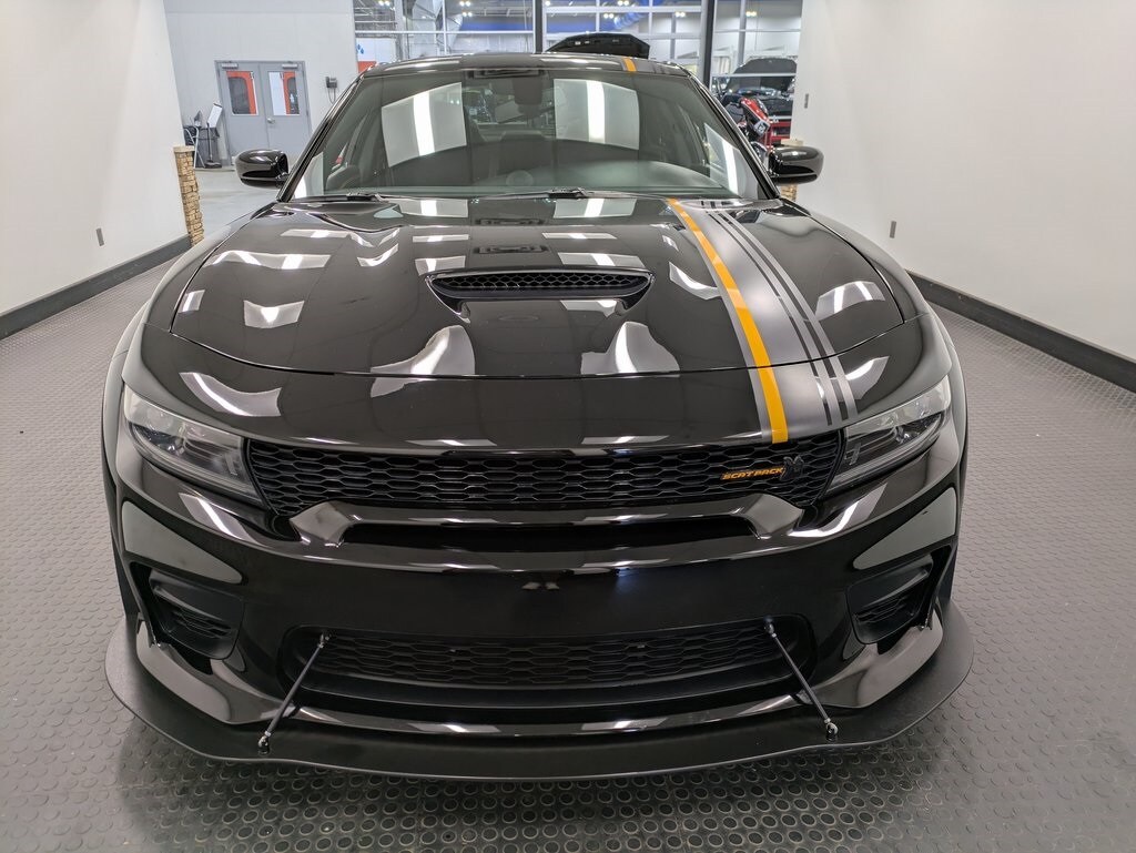 2022 Dodge Charger R/T Scat Pack Widebody photo 2
