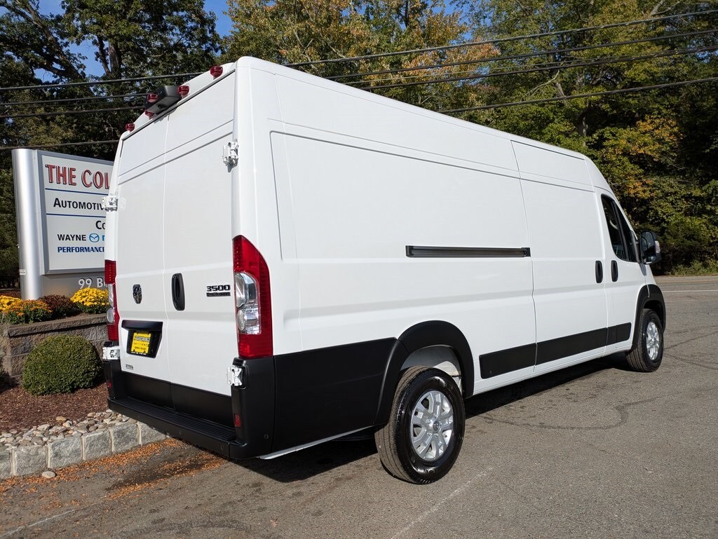 2025 Ram ProMaster 3500 Cargo Van photo 4