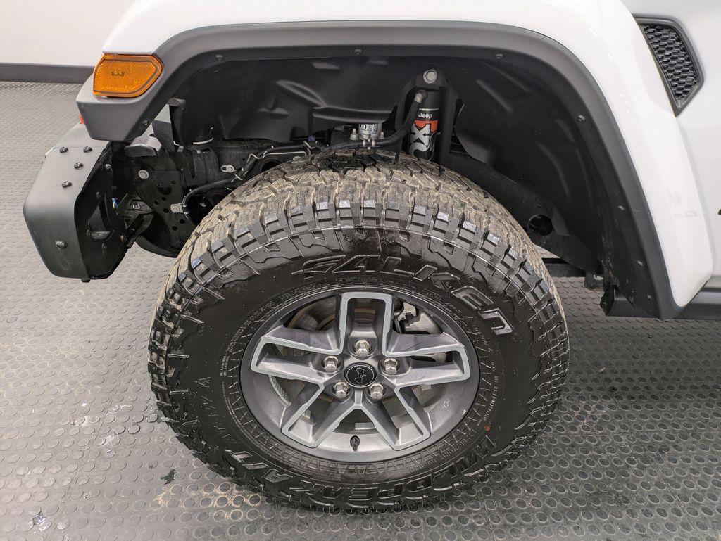 2025 Jeep Gladiator Mojave photo 6