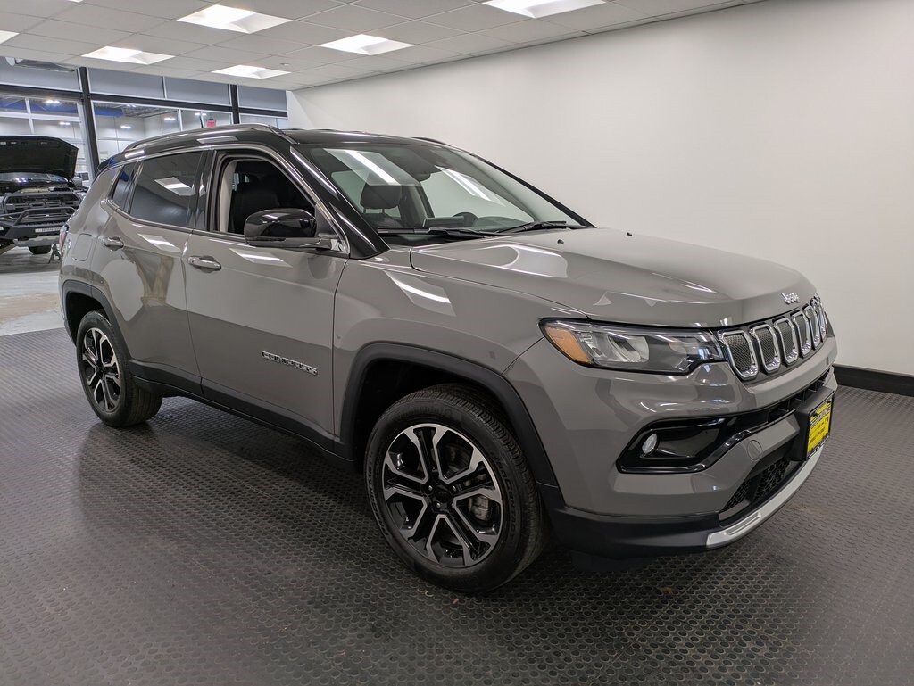 2022 Jeep Compass Limited photo 3