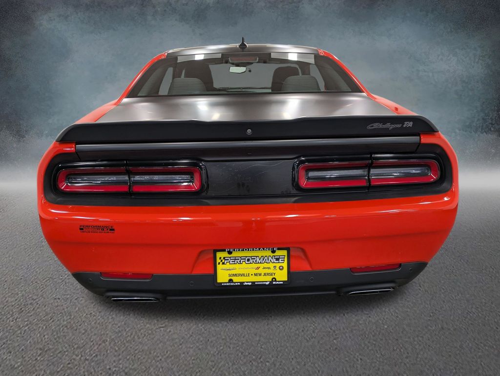 2020 Dodge Challenger R/T photo 4