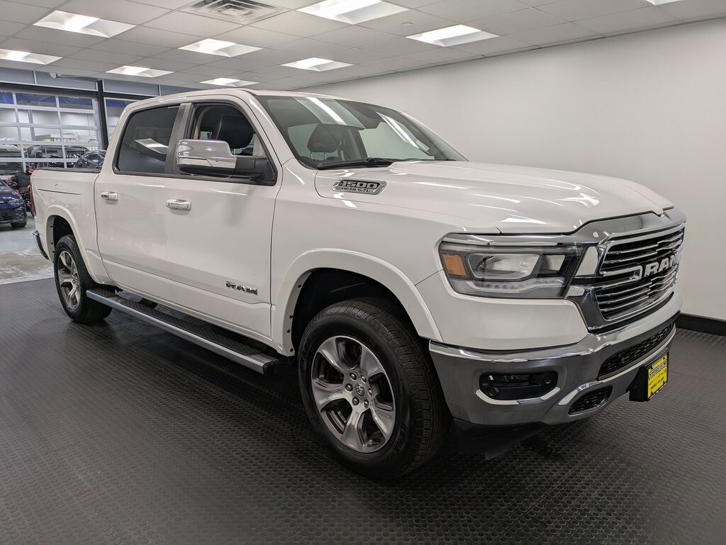2019 Ram 1500 Laramie photo 3
