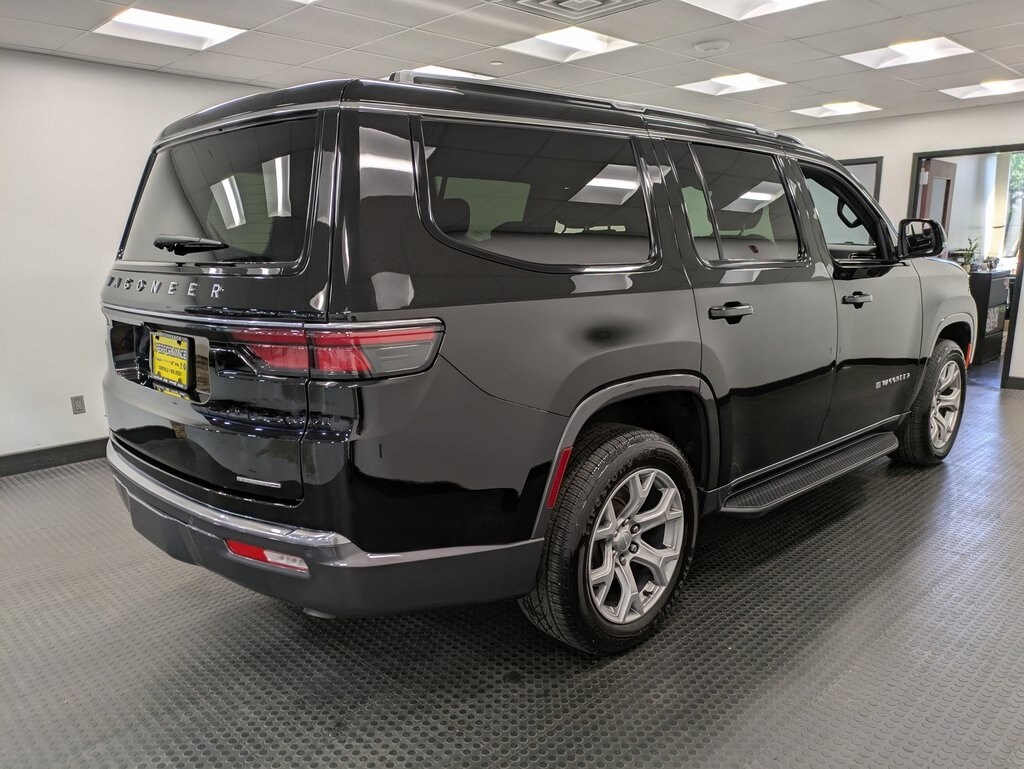 2022 Jeep Wagoneer Series II photo 2