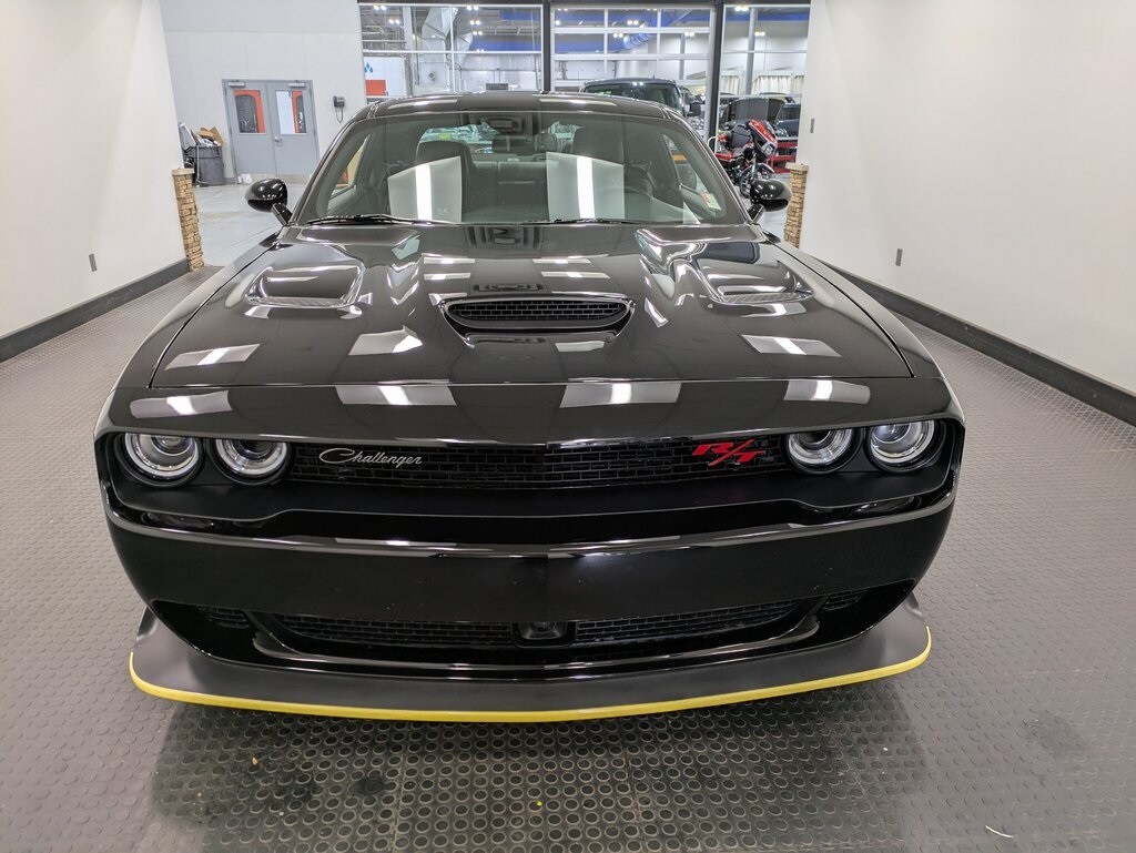 2023 Dodge Challenger R/T Scat Pack Widebody photo 2