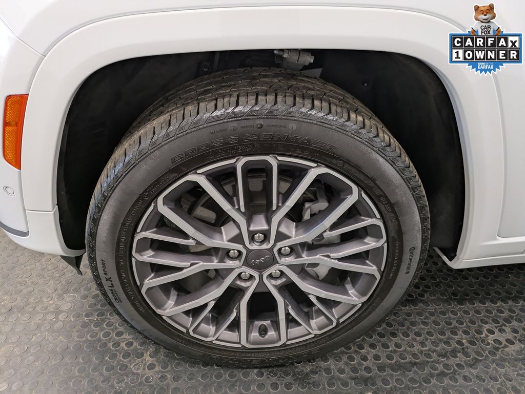 2025 Jeep Grand Cherokee L Summit photo 6