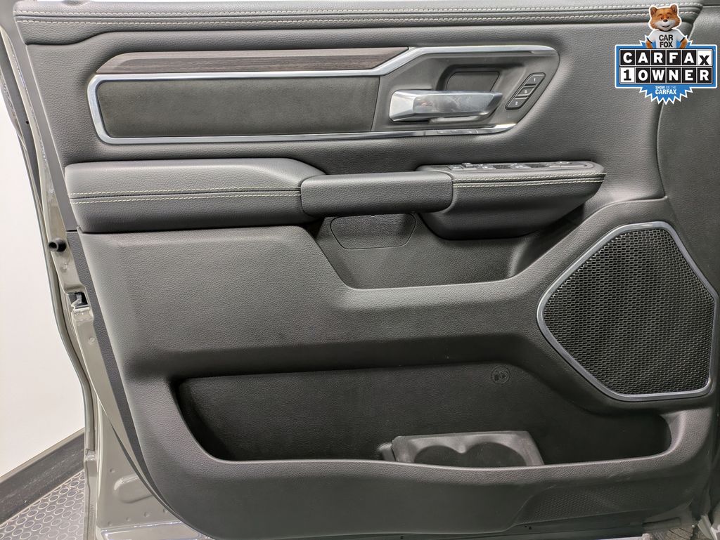 2026 Ram 1500 Laramie photo 3