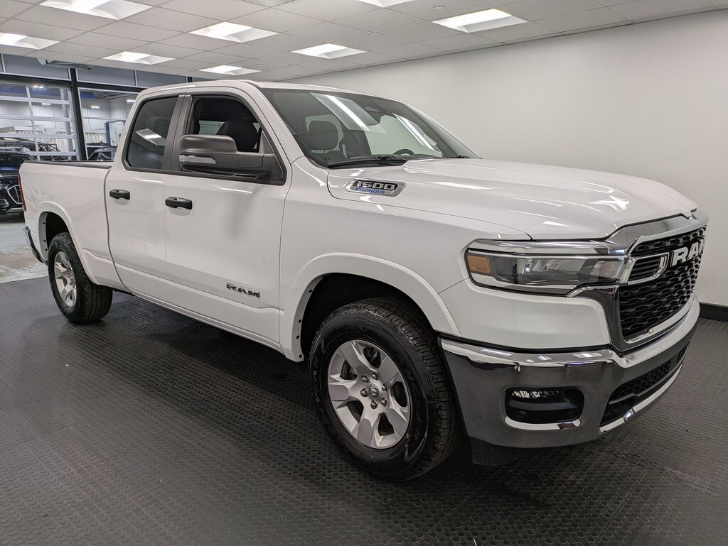 2025 Ram 1500 Big Horn photo 3