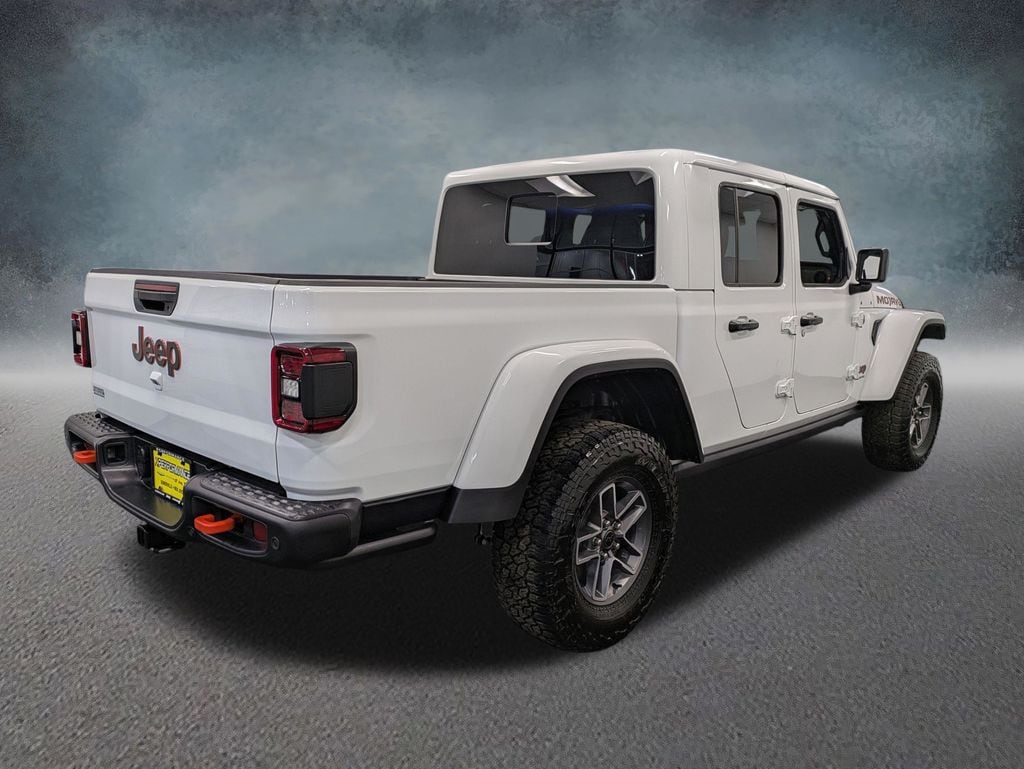 Used 2025 Jeep Gladiator Mojave Truck