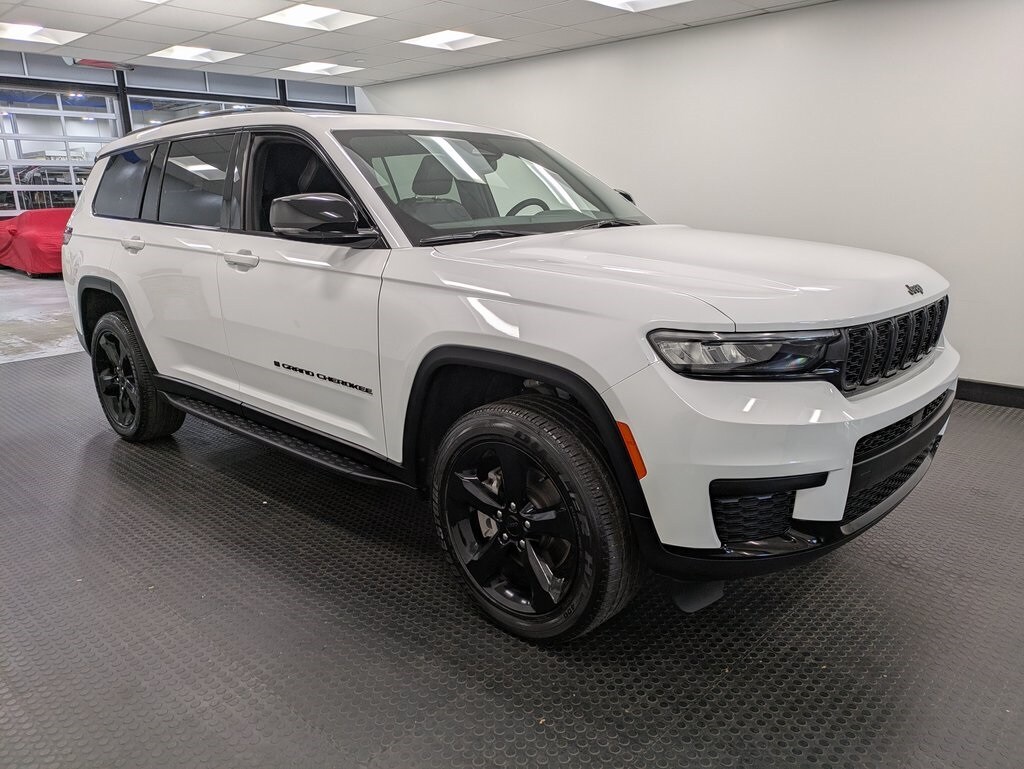 2024 Jeep Grand Cherokee Altitude X photo 3