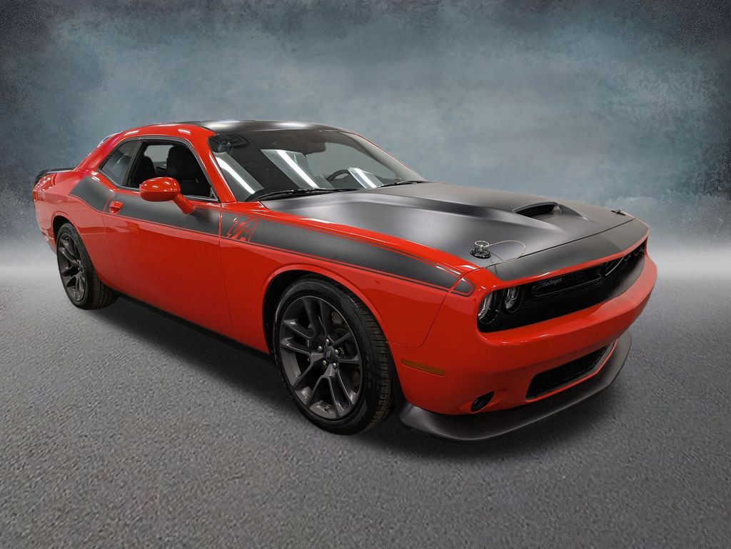 2020 Dodge Challenger R/T photo 2