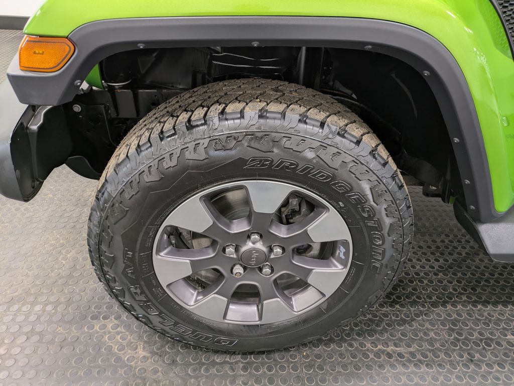 2018 Jeep Wrangler Unlimited Sahara photo 6