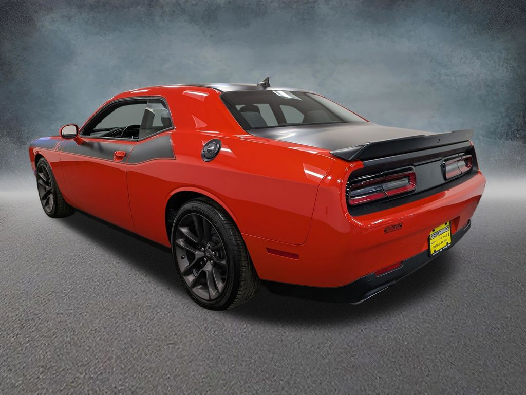 2020 Dodge Challenger R/T photo 5