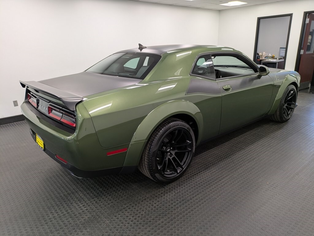 2023 Dodge Challenger R/T Scat Pack Widebody photo 4