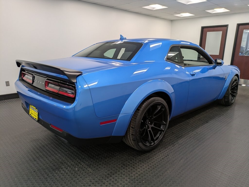 2023 Dodge Challenger SRT8 Hellcat Widebody photo 4