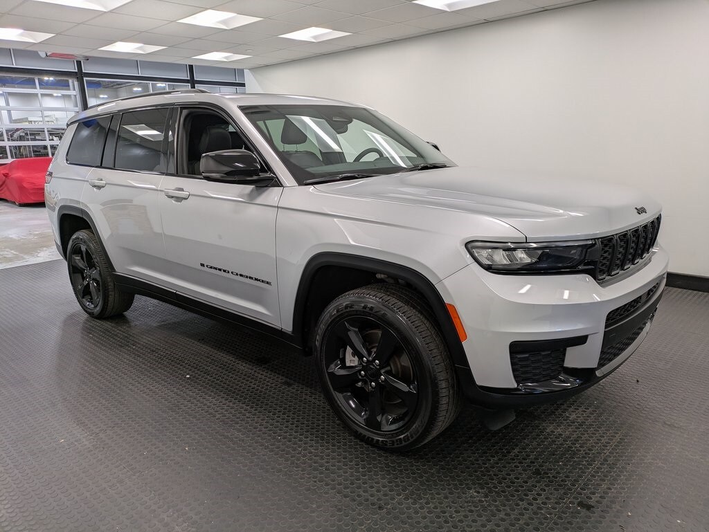 2024 Jeep Grand Cherokee Altitude X photo 2