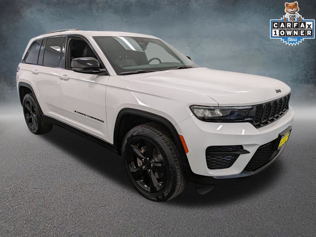 2023 Jeep Grand Cherokee Altitude X photo 2