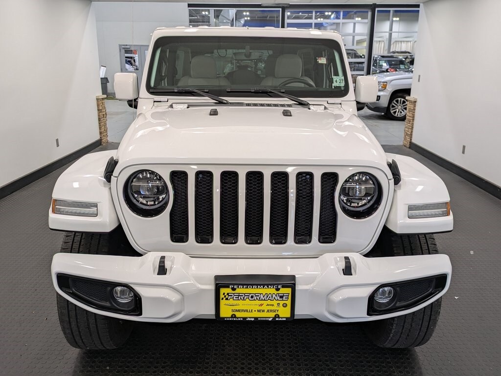 2022 Jeep Wrangler Unlimited Sahara High Altitude photo 2