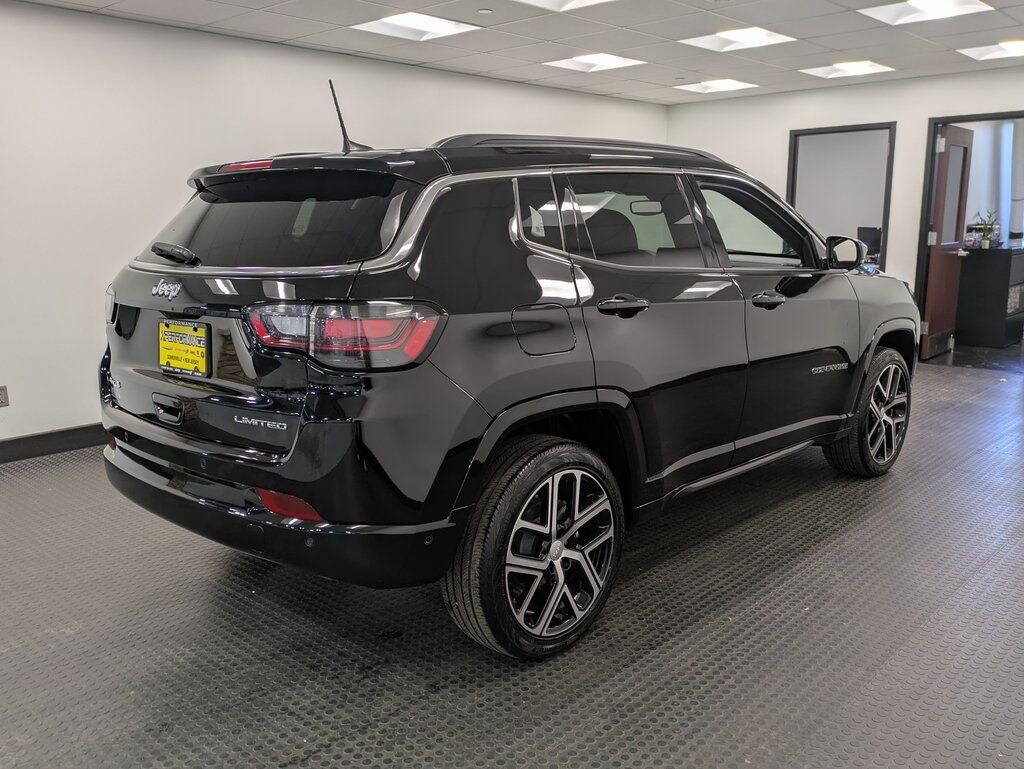 Used 2024 Jeep Compass Limited SUV