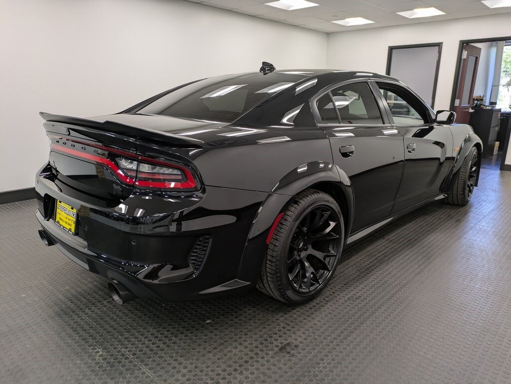 2022 Dodge Charger R/T Scat Pack Widebody photo 4