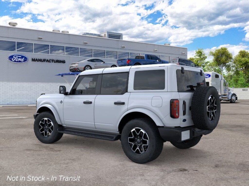New 2026 Ford Bronco Outer Banks SUV