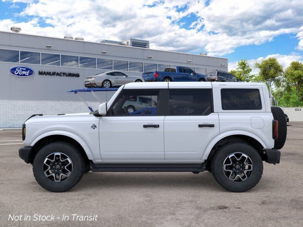 New 2026 Ford Bronco Outer Banks SUV