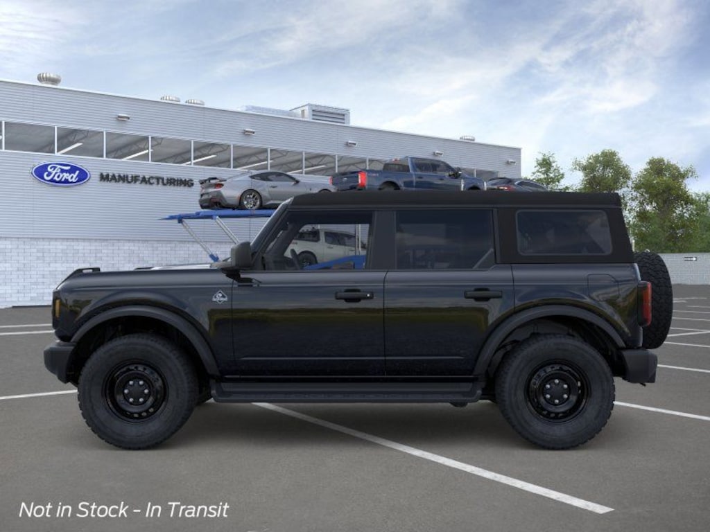 New 2026 Ford Bronco Outer Banks SUV